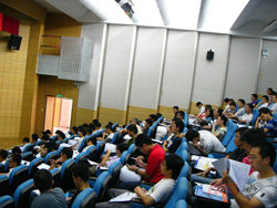 �A���h(yu��n)Ҋ(ji��n)Ƕ��ʽ��Ӗ(x��n)���M(f��i)�v����Ƭ